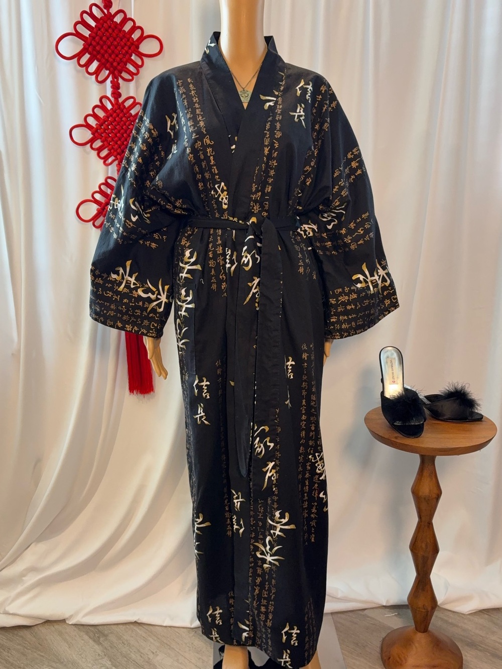 Smithsonian Institution Japanese Calligraphy Yukata Robe - Size L